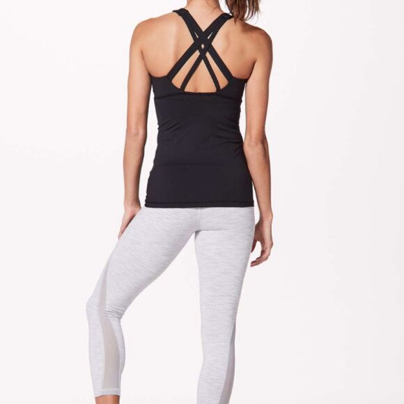 lululemon Stash N Run Tank- Black Tank- Size 4- Great Condition - Picture 11 of 11